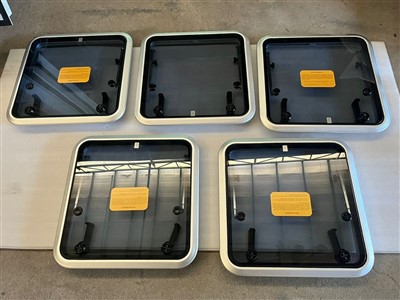 Marine Hardware Aluminum Rectangular Sky Light Window For Yacht Boat Shipping Ferry Vessel