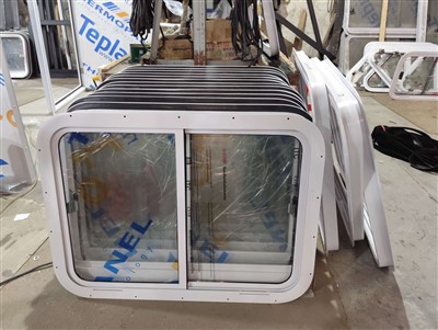Marine Hardware Light Weight Sliding Window For Yacht Boat Shipping Ferry Vessel
